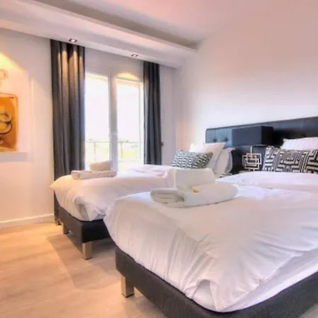 Cool Multiapartment Paris *